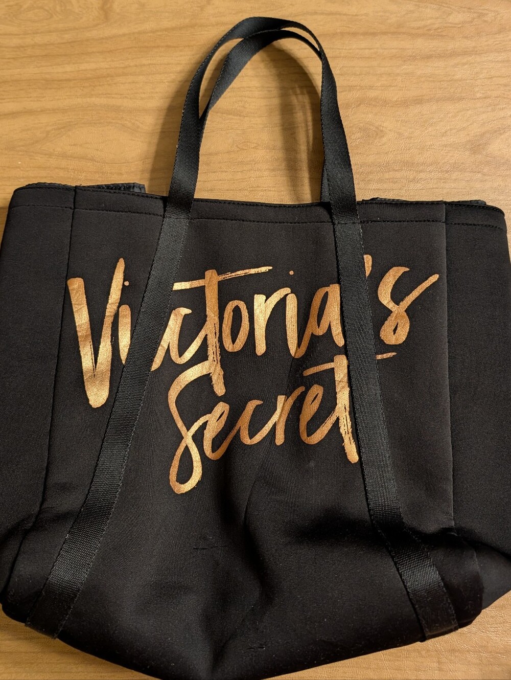 VICTORIA'S SECRET COOLER CARRYALL INSULATED TOTE BAG Black and Gold